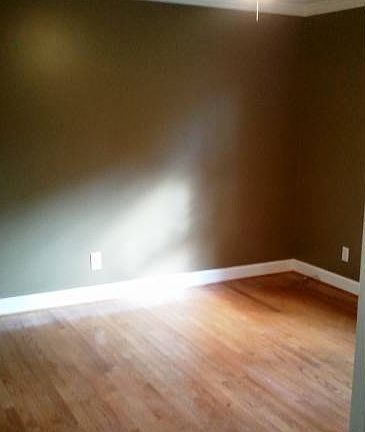 5th image of 92 Rock Wall Dr