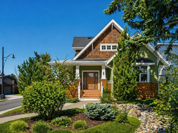 14504 Mackenzie Dr NW, Edmonton, AB T5R 5V9