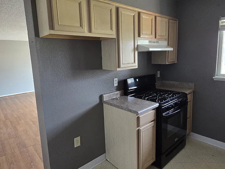 8047 Wolff St #B — Photo 11