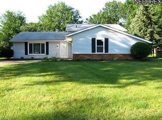 20556 Hemlock Cir, Strongsville, OH