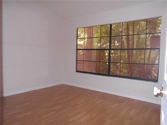 5th image of 7420 NW 33rd Street #7420