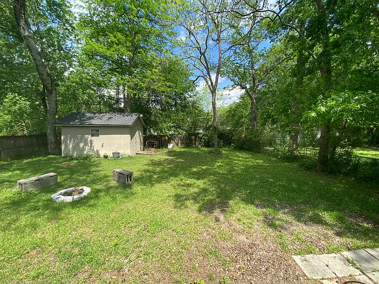 5223 Poppy Dr — Photo 2