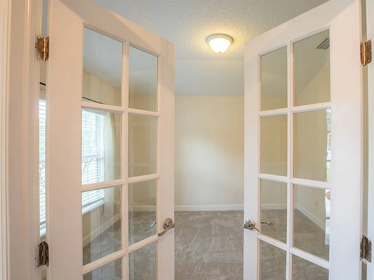 216 Sanwick Dr — Photo 8