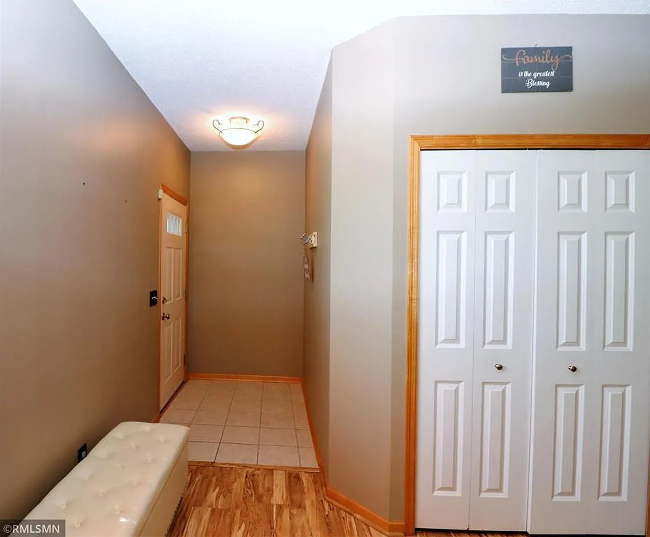 Spacious 4-Bedroom Townhome in Prior Lake for $2,850/month! — Photo 3