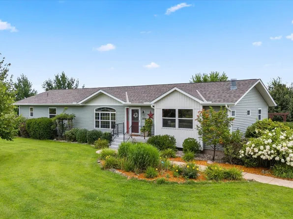 599A 90th St, Hudson, WI 54016