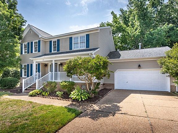 3rd image of 102 Jessica Dr