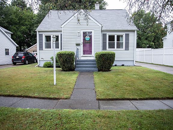 3rd image of 633 Montpelier Ave