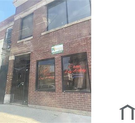2nd image of 1241 N Ashland Ave