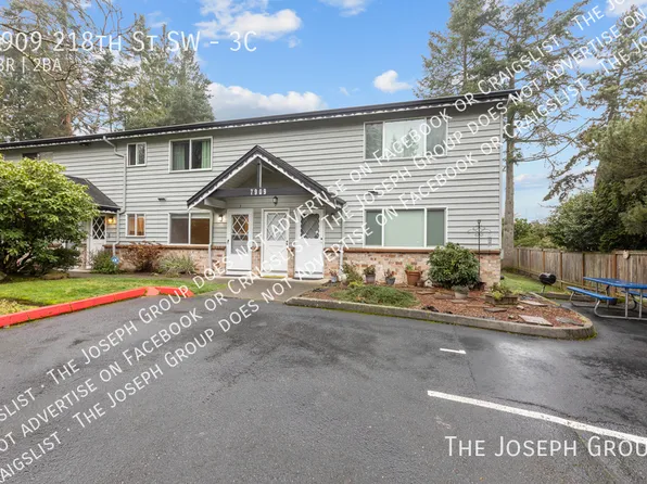 7909 218th St SW #3C, Edmonds, WA 98026