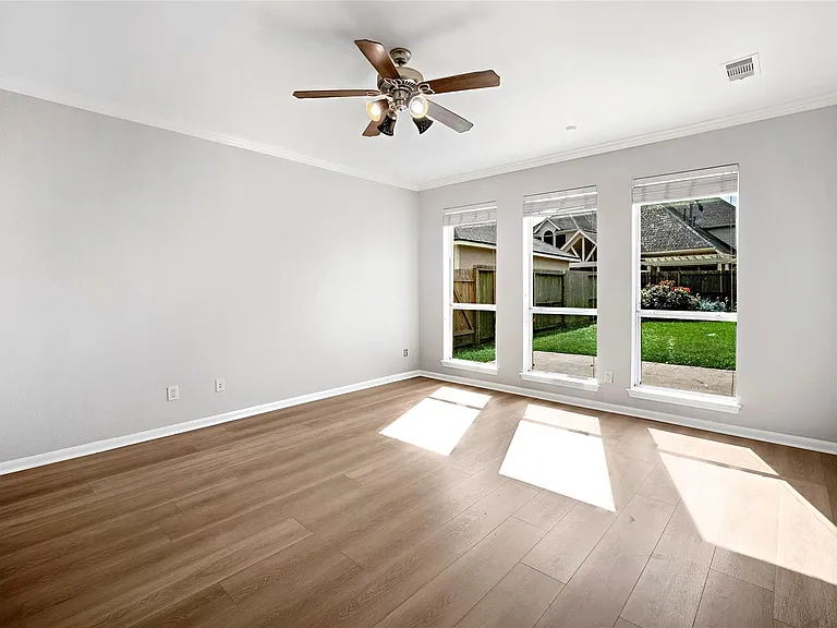 13707 Elm Shores Dr — Photo 8