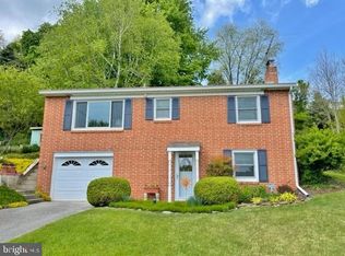 164 Pine St, Glen Rock, PA 17327