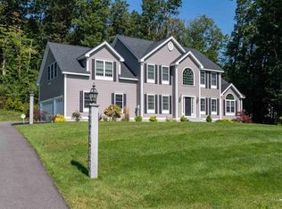 36 Piper Ln, Pelham, NH 03076