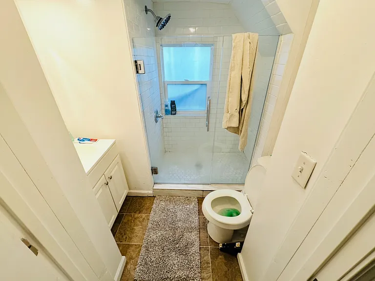 927 Sherburne Ave #1 — Photo 6