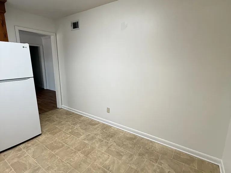 520 Mimosa Pl — Photo 4