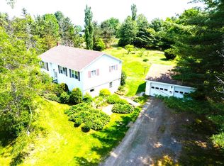 595 Moosehead Trl, Newport, ME 04953
