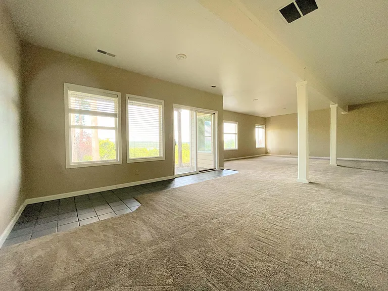 201 E Mountain View Dr — Photo 26