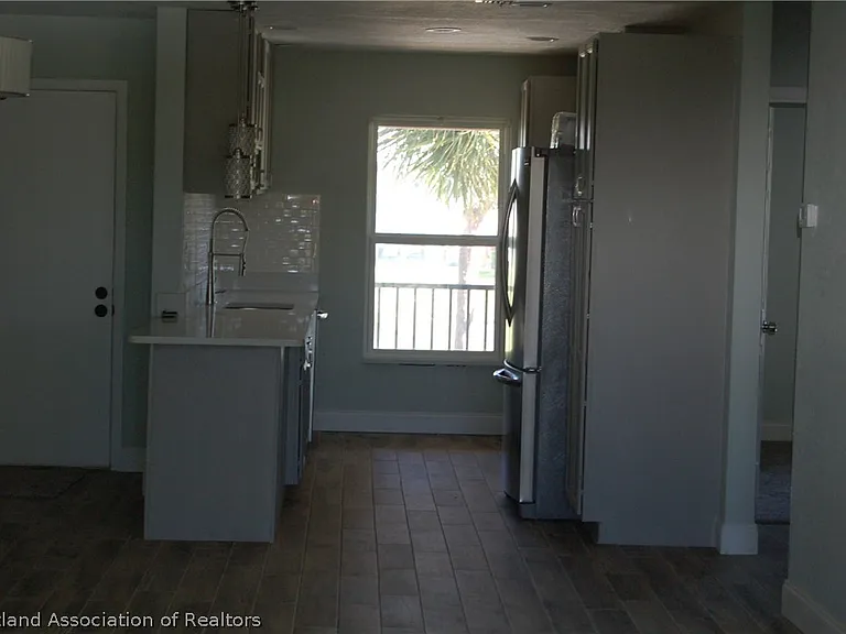 3619 Edgewater Dr — Photo 16