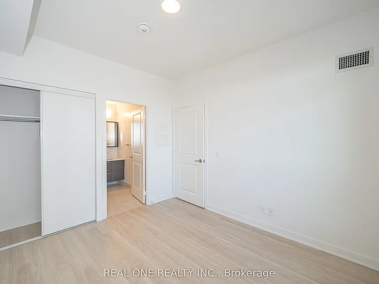 30 Upper Mall Way #1408 — Photo 20