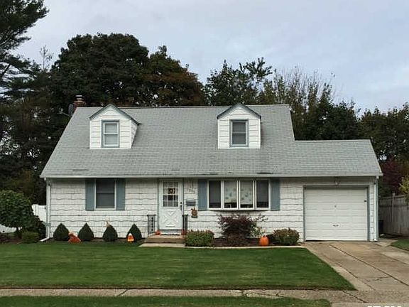 2nd image of 1909 Chester Dr