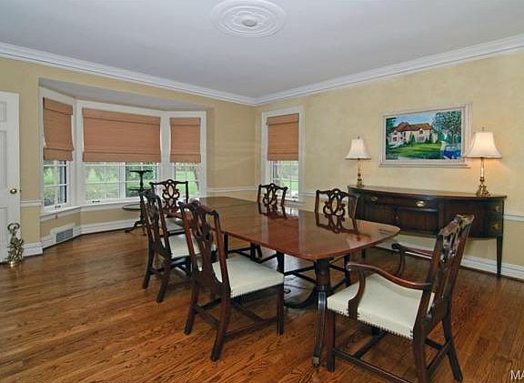 3rd image of 18 Fordyce Ln