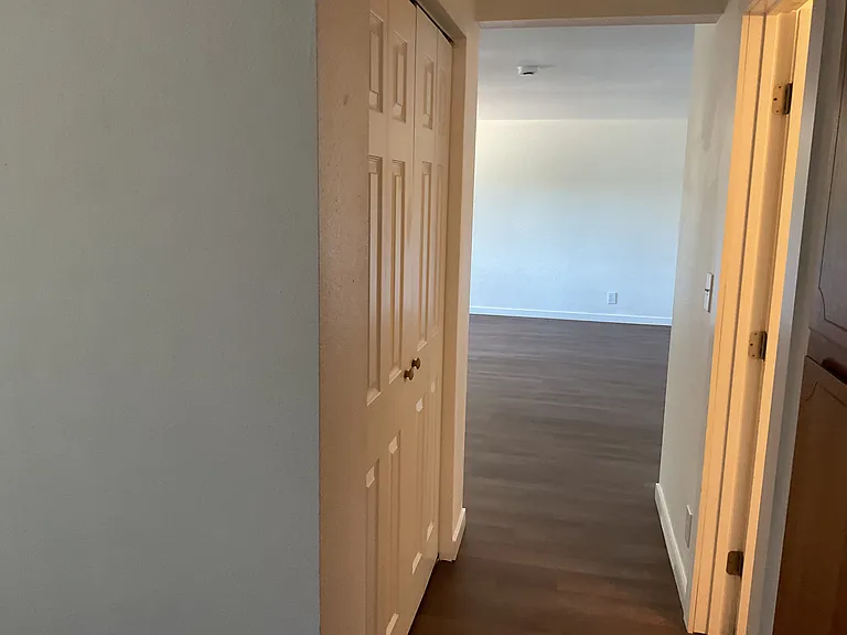 360 NW Elm St #A — Photo 14