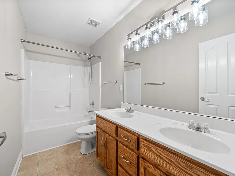 680 Foxfield Dr — Photo 24