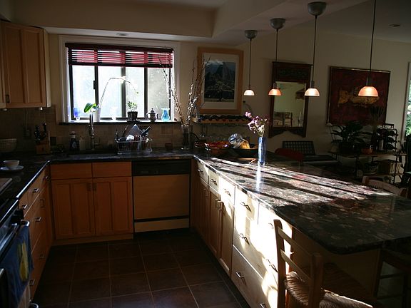 5th image of 372 Whimbrel Ln #372