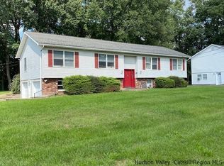 11 Riozzi Ct, Saugerties, NY 12477