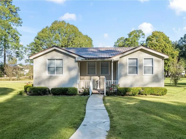 1605 Bickham St, Franklinton, LA 70438