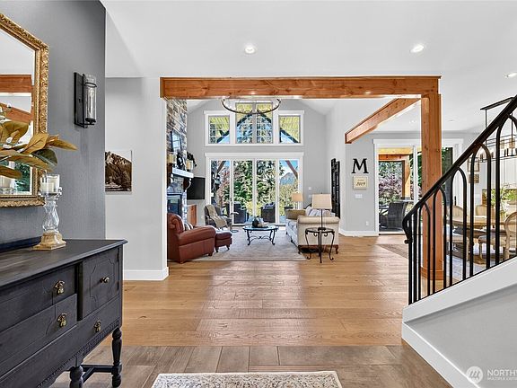 4th image of 15102 Reserve Drive SE