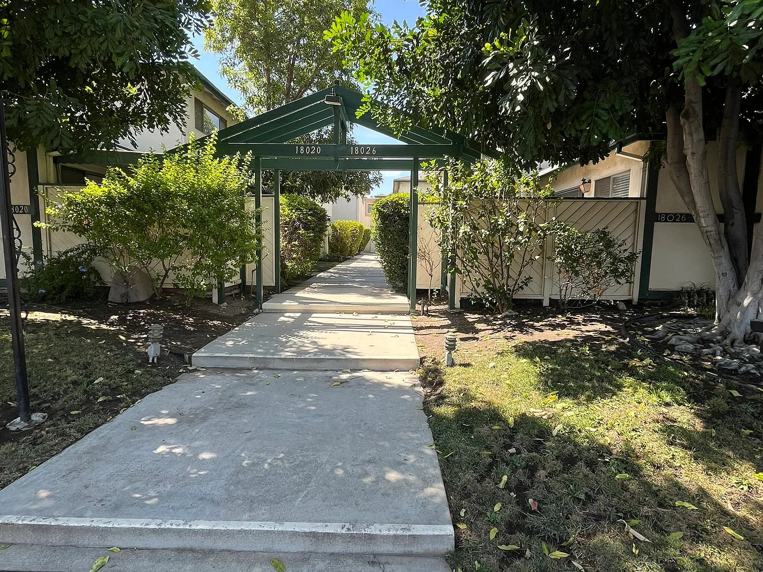1 bed, 900 sqft, $1,875 — Photo 1