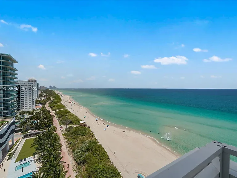 6801 Collins Ave #1204 — Photo 11
