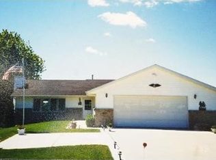 913 Lake Summerset Rd, Davis, IL 61019