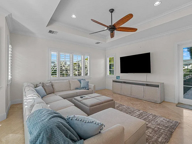 6103 N Ocean Blvd — Photo 25