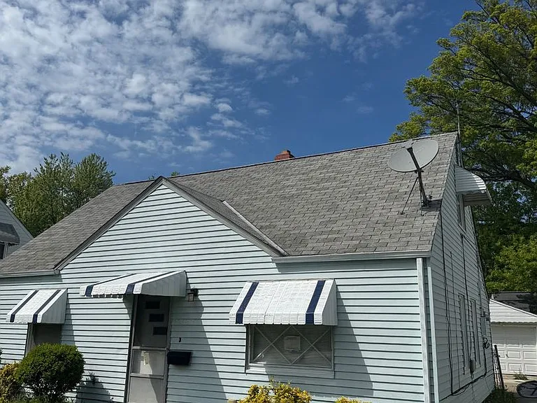 23307 Williams Ave — Photo 16