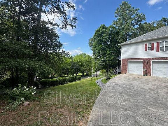 5th image of 1980 Ridge Point Dr NW