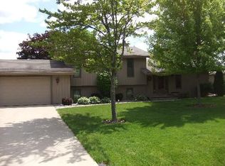 129 W Sunset Aveunue, Appleton, WI 54911