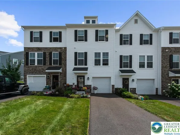 7555 Clayton Ave, Coopersburg, PA 18036