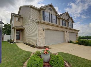 32 Parsley, Savoy, IL 61874