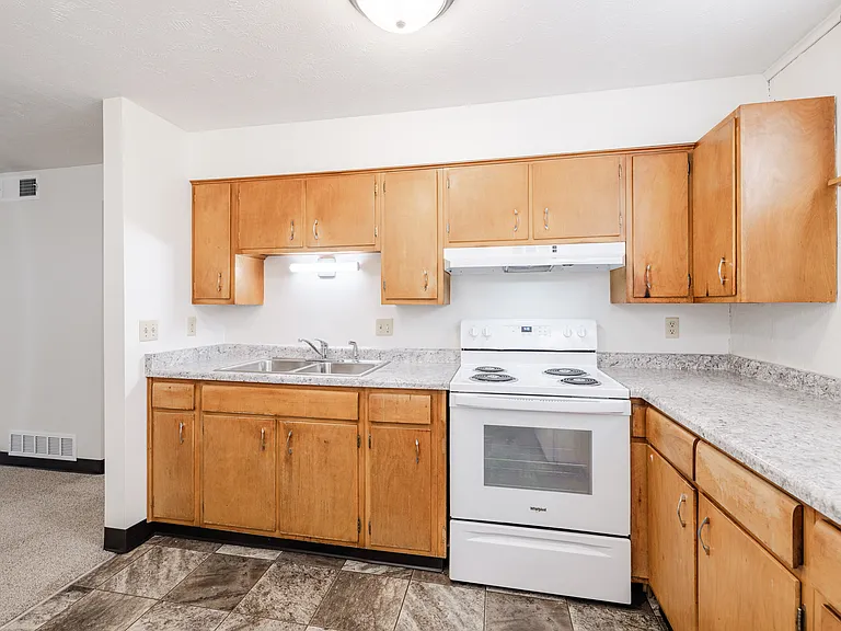2208 N Cotner Blvd #2 — Photo 6