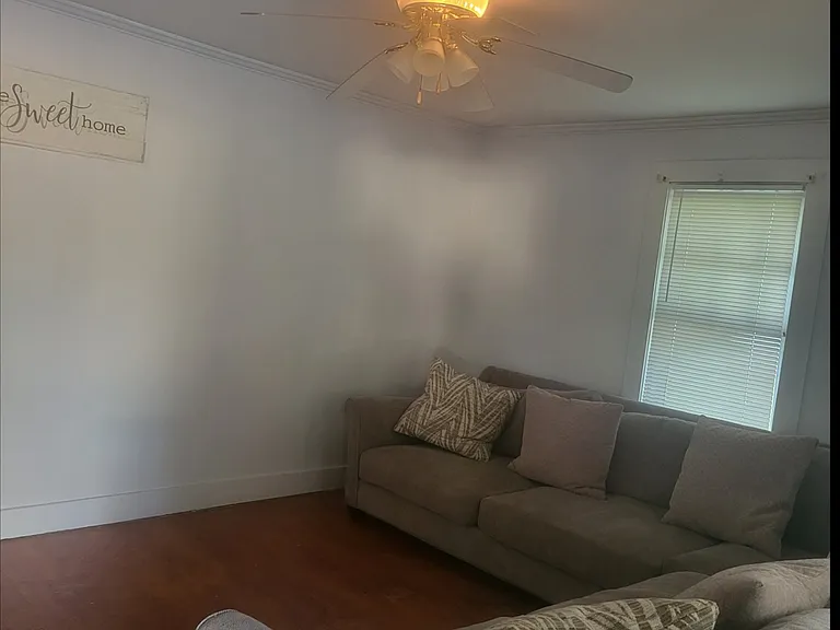 898 Aiken Ave N — Photo 7