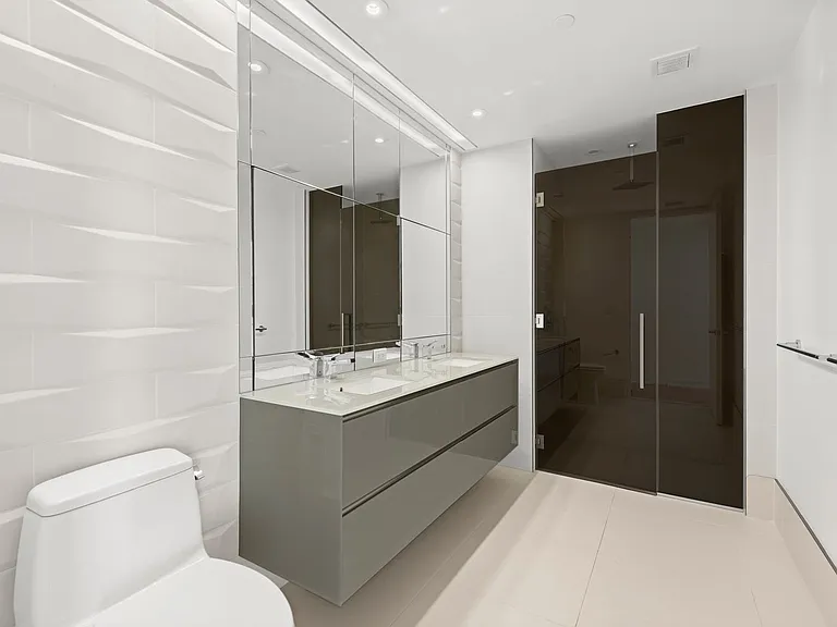 400 Park Ave S #28C — Photo 5