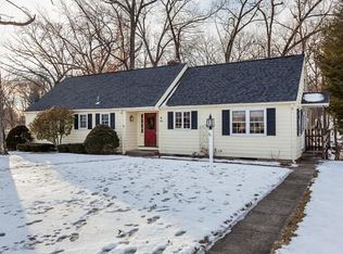 56 Squassick Rd, West Springfield, MA 01089