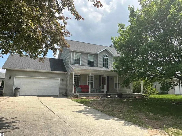 1917 Brentwood Dr, Mount Pleasant, MI 48858