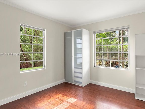 5th image of 1605 Euclid Ave #A-1