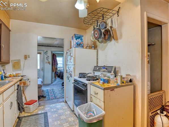 colorado-springs-colorado-13666419 picture