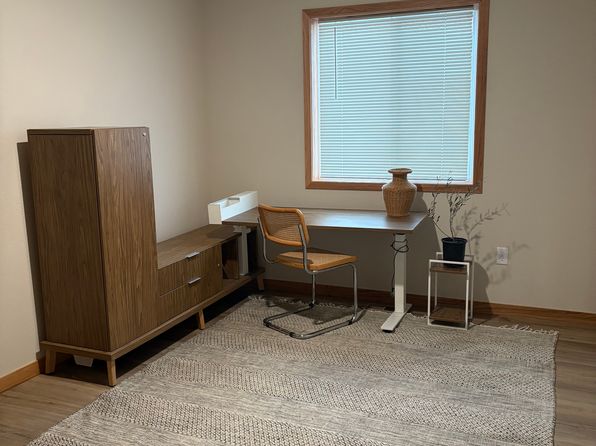 213 W 2nd Ave #5, Bryant, SD 57221