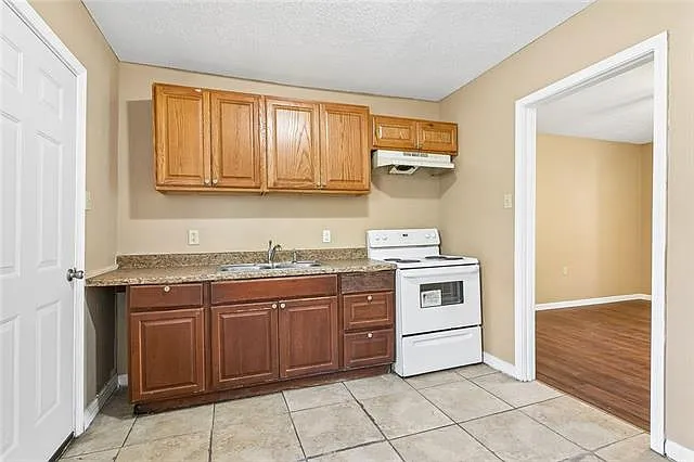 2152 Abundance St #A — Photo 5