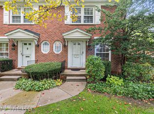 2320 W 13 Mile Rd, Royal Oak, MI 48073