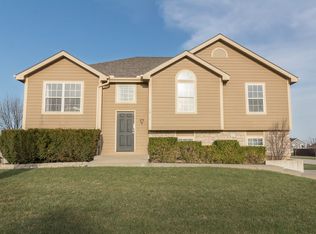 2714 Stratton Cir, Eudora, KS 66025